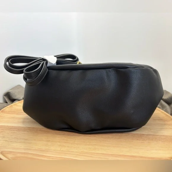 Scoop Black Crescent Hobo/Crossbody Bag, NWT - Picture 6 of 8